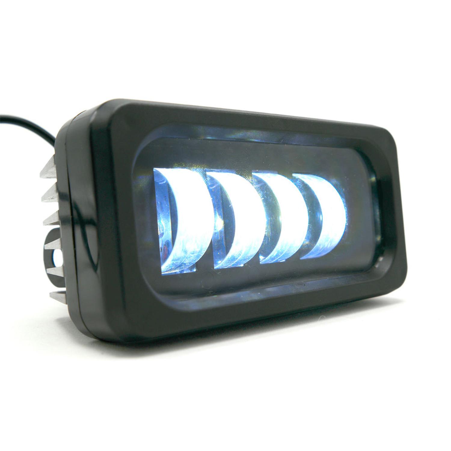 BARRA LED LUZ BLANCA RECTANGULAR 4 LED CON LUPA CON LUZ ALTA, BAJA Y ESTROBO PARA MOTOCICLETA