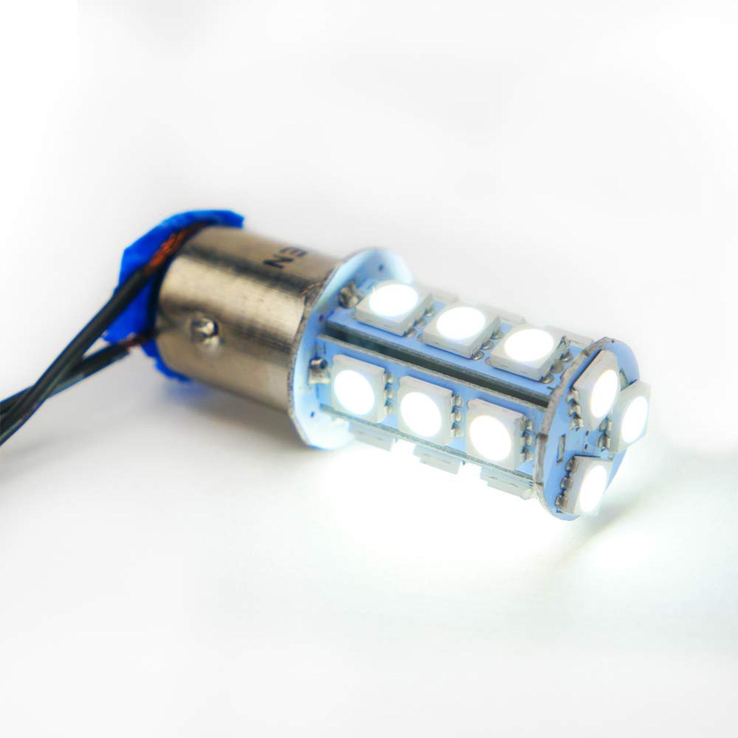 FOCO DE STOP ESTROBO 18 LED PARA MOTOCICLETA